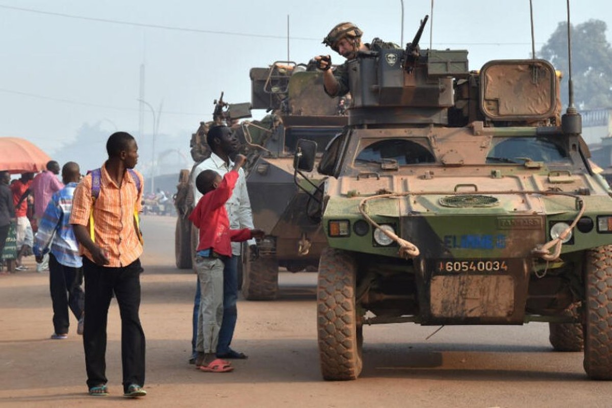 عميل فرنسي سابق يكشف خفايا الوجود الفرنسي في دول أفريقيا