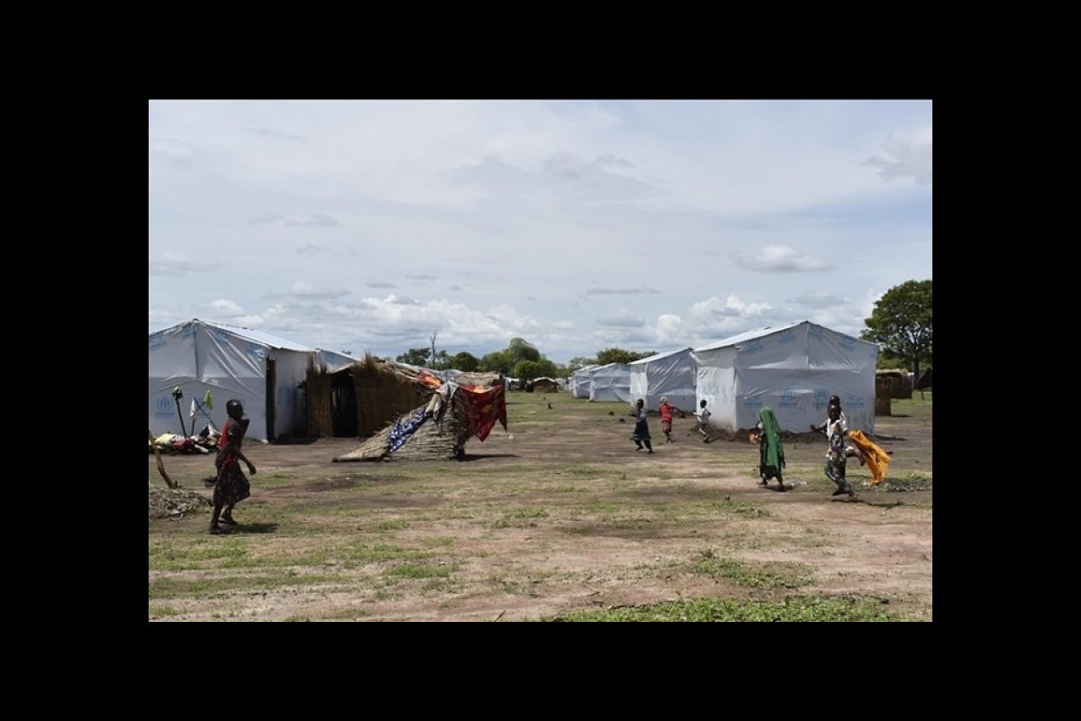 Thousands of African refugees are returning home after living in Malawi for decades