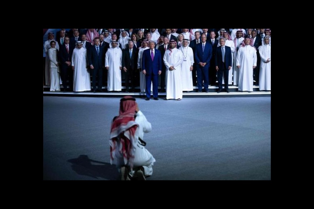 Trump’s Billion-Dollar Desert Gamble Can’t Buy Back His Broken Popularity