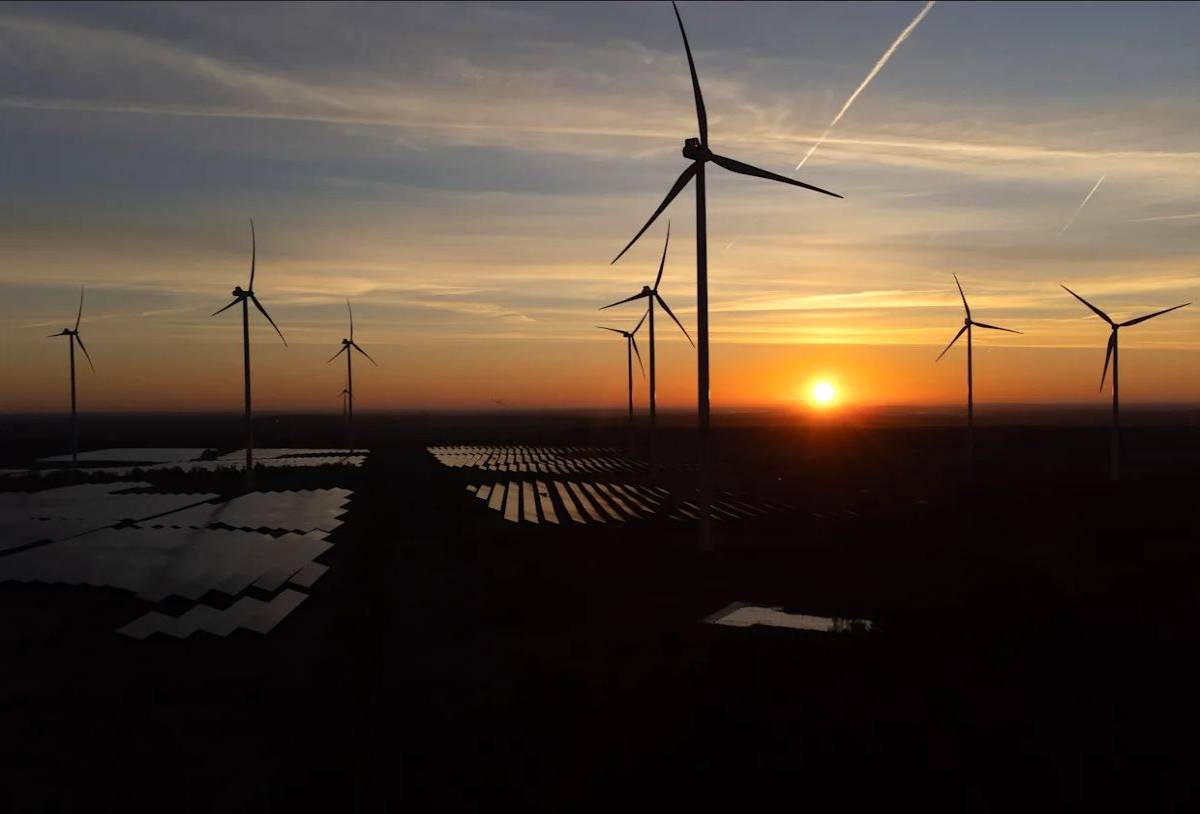 Labour’s Green Mirage: Is Their £8.3B Energy Plan Saving Britain or Just Saving Face?